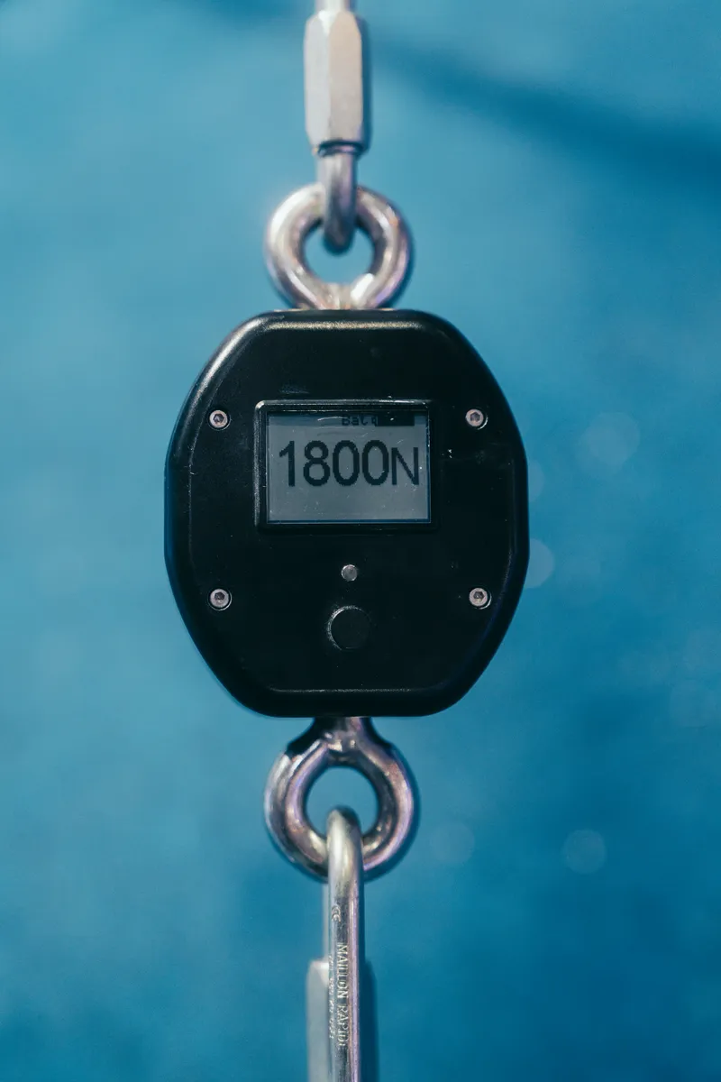 SPIETH – TCS Spannungsmessgerät mit NiMH-Akkus (AA) SPIETH – TCS Spannungsmessgerät mit NiMH-Akkus (AA)