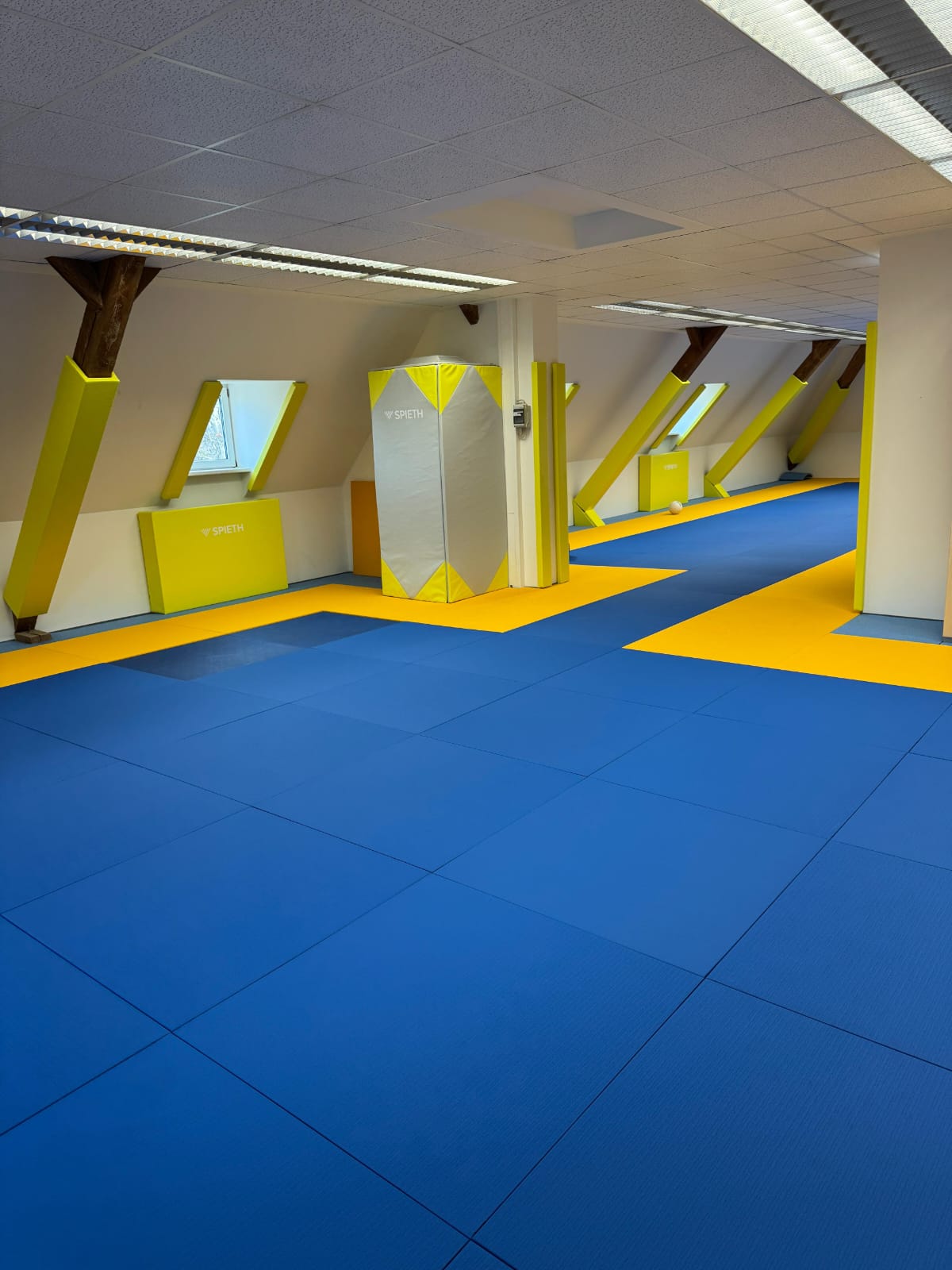 Polizei Schweinfurt erhält neuen Trainingsraum