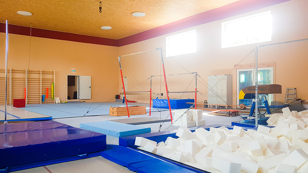 Vom ausgedienten Tanzcafé zur eigenen Geräteturnhalle