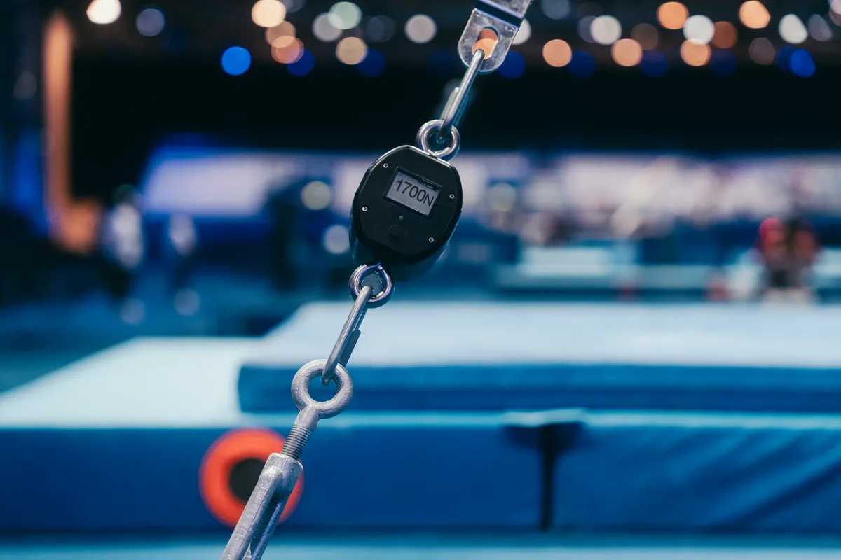 SPIETH – TCS Spannungsmessgerät mit NiMH-Akkus (AA) SPIETH – TCS Spannungsmessgerät mit NiMH-Akkus (AA)